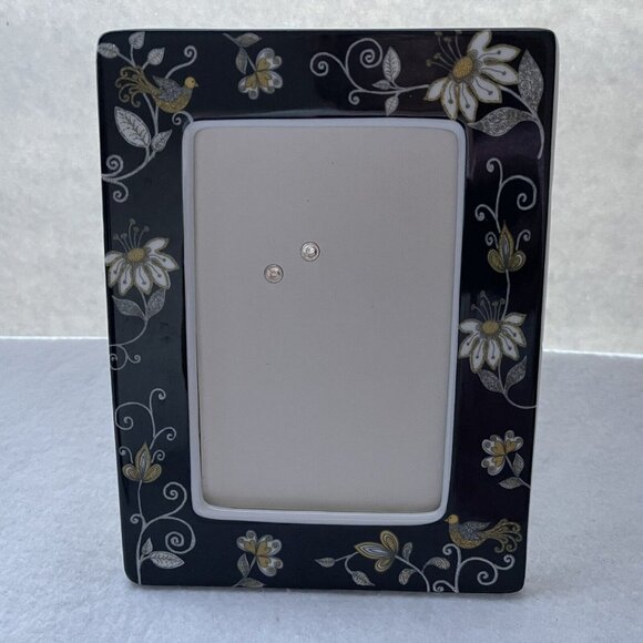 Vera Bradley Picture Frame Ceamic Bird of Paradise Black White Floral 4 x 6 - Picture 1 of 12